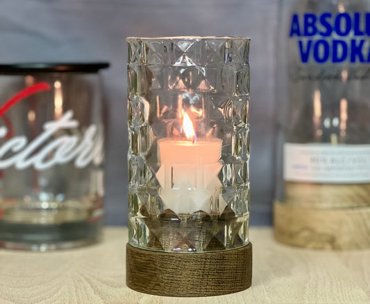 Tischleuchter einflammig aus alter Three Sixty Vodka Flasche als Hülse - besonderes Unikat auf gedrechseltem Holzsockel - Auftragsarbeit