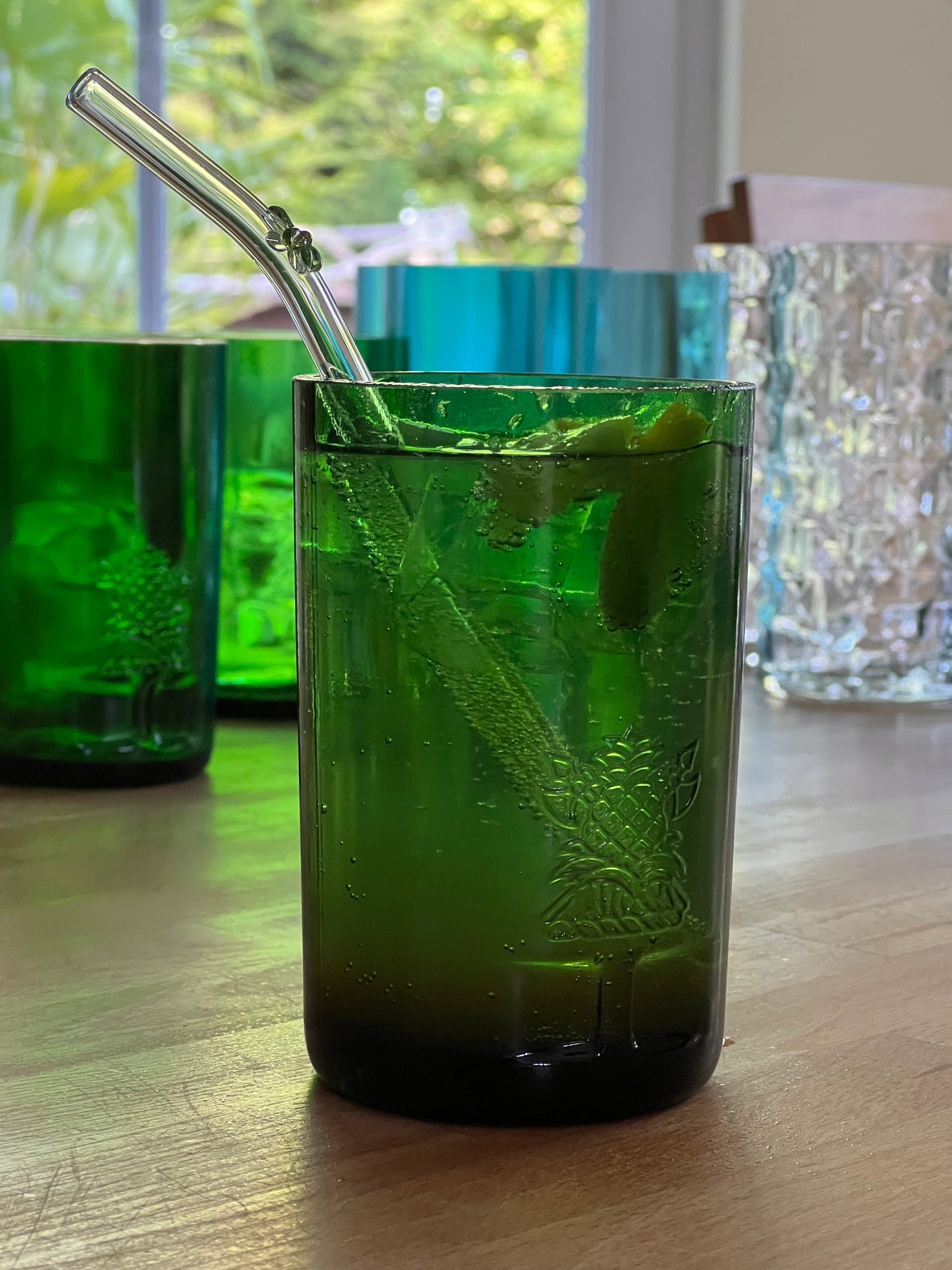 3er Set Gläser aus Tanqueray Gin Flaschen - kräftiges Grün mit Glasrelief - Unikate aus Flaschenunterteilen