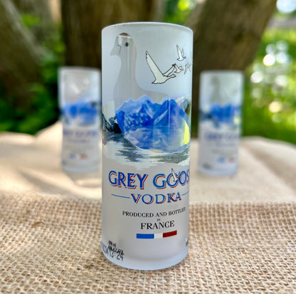 4er Set Gläser aus Grey Goose Vodka Flaschen (50ml) tolles Motiv - Shot Gläser