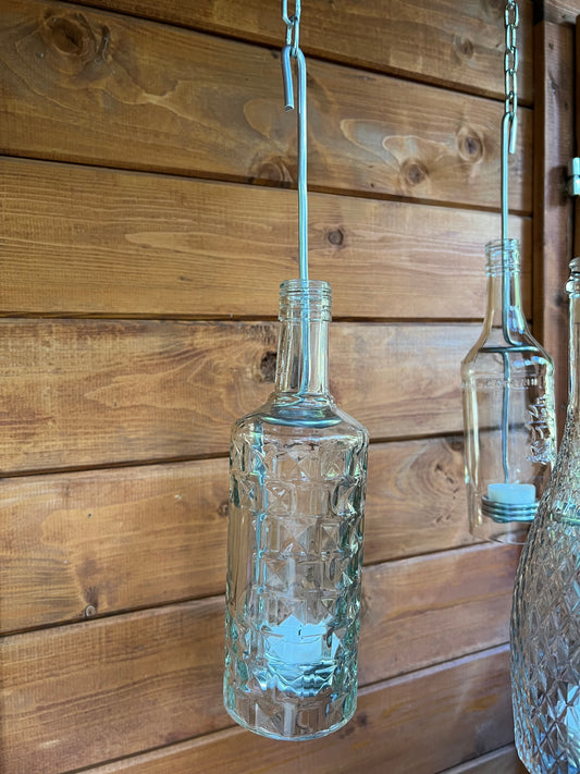 Windlicht aus Three Sixty Vodka Flasche mit Teelicht - Kacheloptik durch Mosaik - Upcycling Hängelampe für den Garten