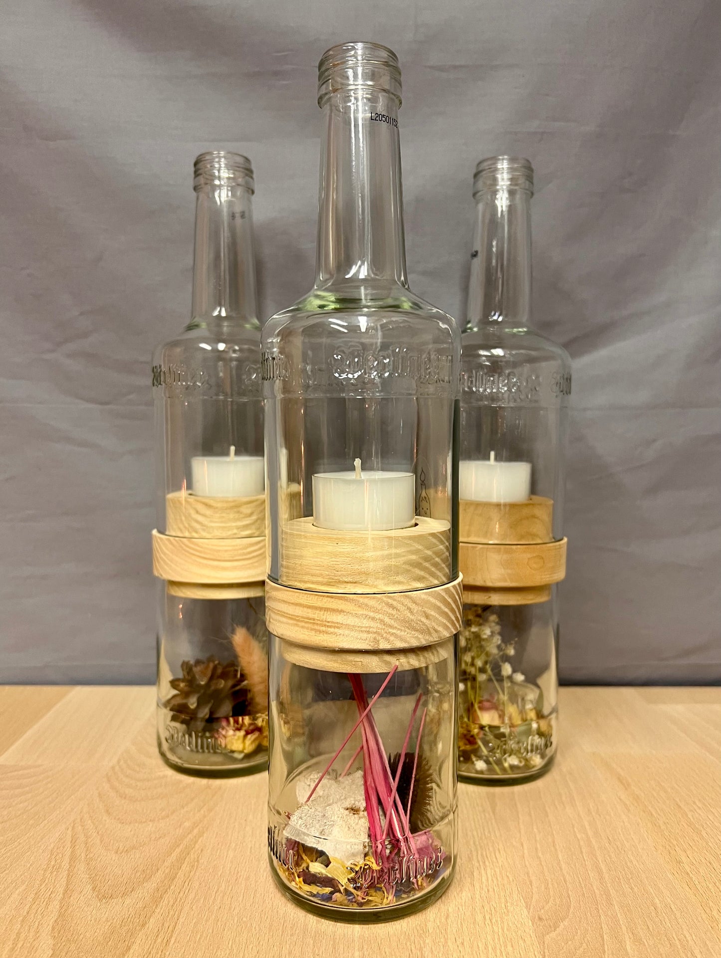 Handgefertigtes Windlicht aus Berliner Luft Pfeffi Flasche – tolle Flaschenform mit Glasrelief – Unterteil für Deko oder Schätze