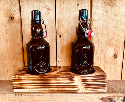 Tischleuchter zweiflammig mit Altenmünster Bügelflaschen - Glas auf Holz - besonderes Unikat auf Kantholz - Auftragsarbeit