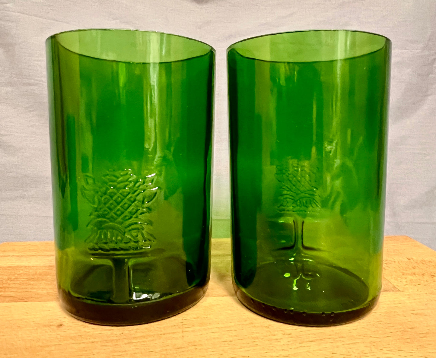 3er Set Gläser aus Tanqueray Gin Flaschen - kräftiges Grün mit Glasrelief - Unikate aus Flaschenunterteilen